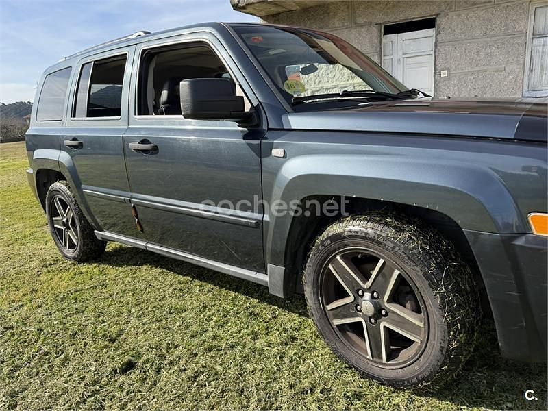 Usado Jeep Patriot Limited 140 CV (102 kW) 2007 Verde SUV
