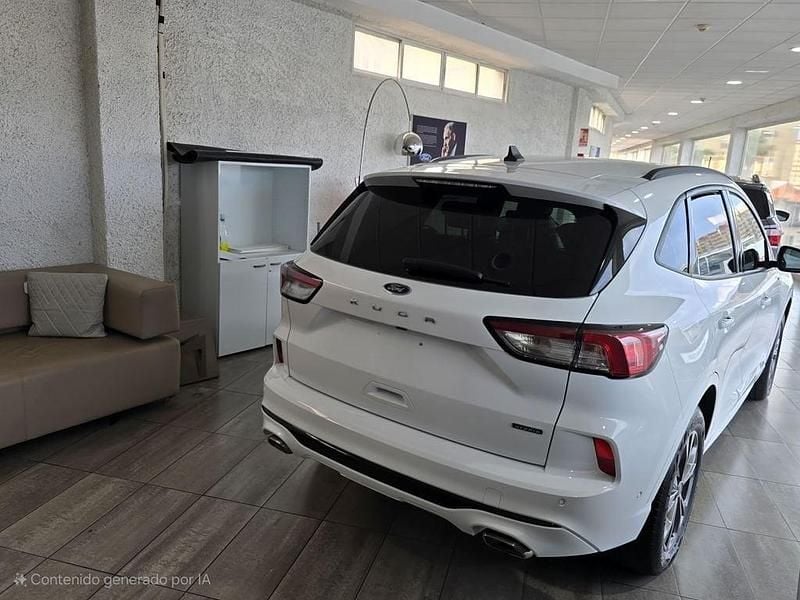 Begagnad Ford Kuga ST-Line X 225 HK (165 kW) 2022 Vit SUV