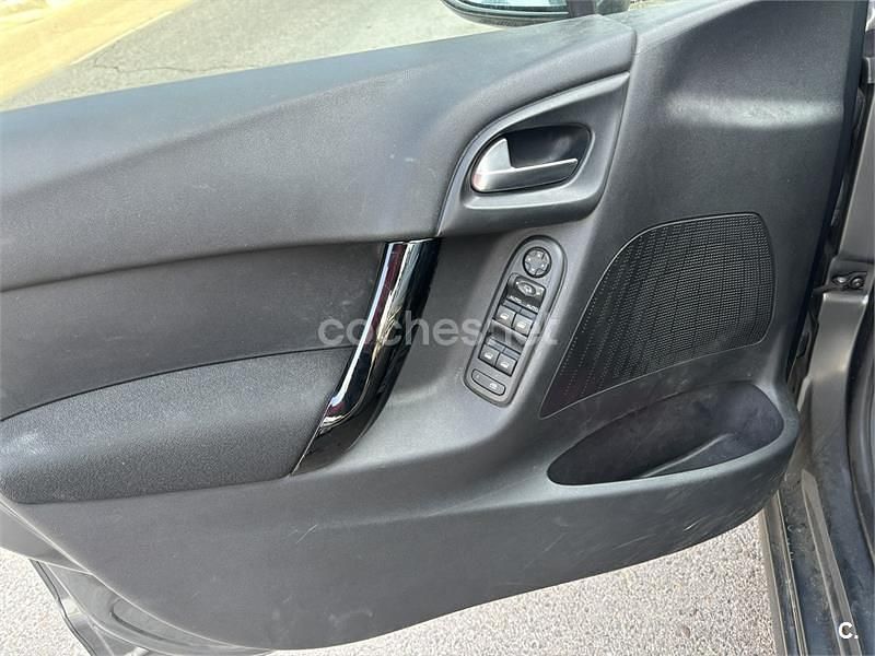 Usado Citroën C3 Feel 82 CV (60 kW) 2015 Gris / plata Berlina