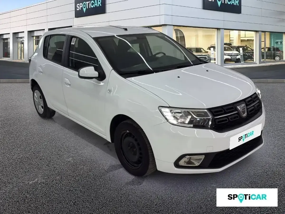 Usado Dacia Sandero Comfort 95 CV (69 kW) 2020 Blanco Berlina