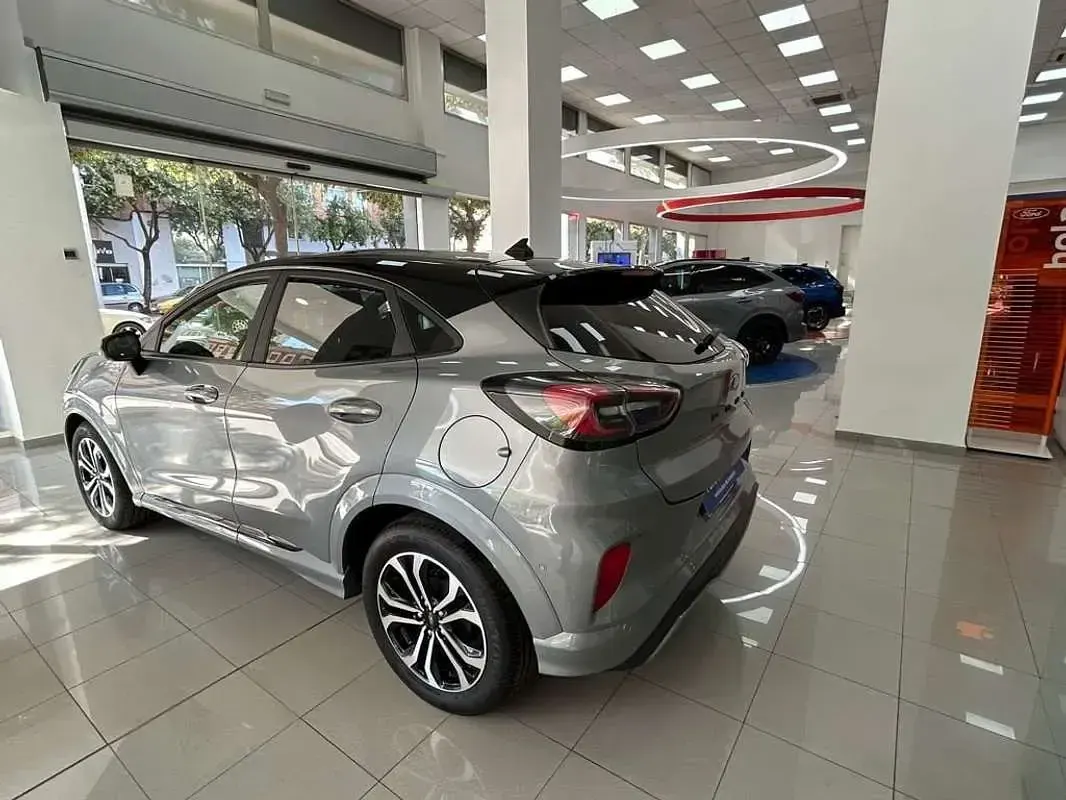 Usado Ford Puma ST-Line 2024 Plateado SUV