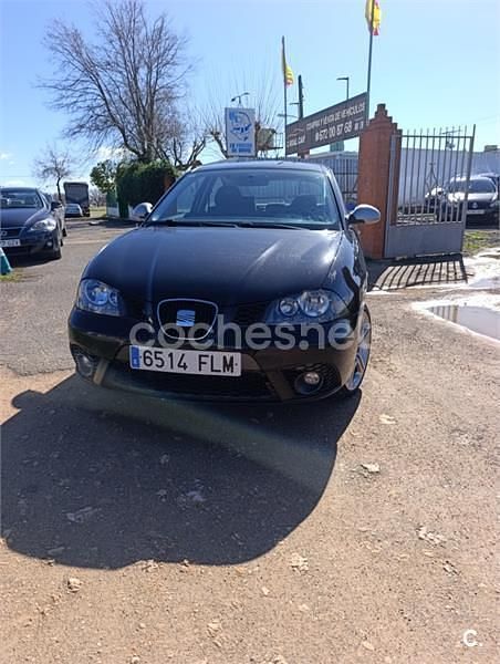 Usado Seat Ibiza FR 130 CV (95 kW) 2007 Negro Berlina