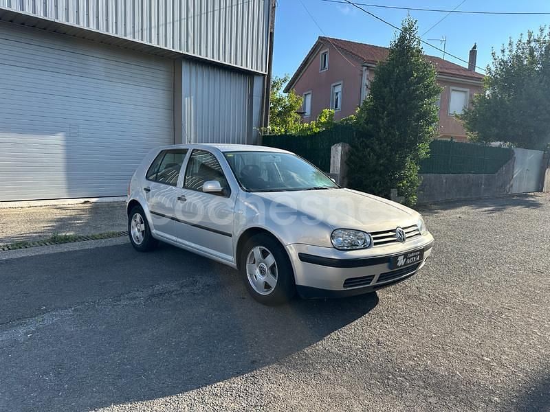 Usado VW Golf IV Conceptline 90 CV (66 kW) 2000 Gris / plata Berlina