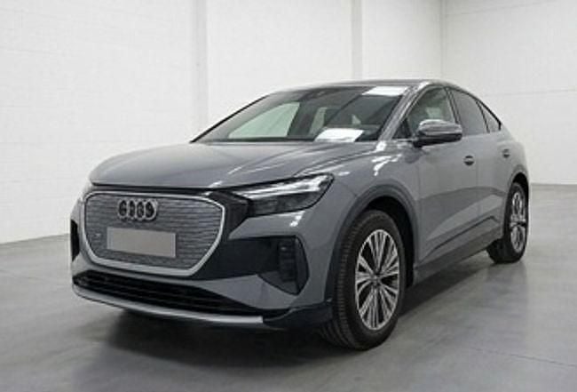 Usado Audi Q4 e-tron Advanced Plus 150 kW (204 CV) 2023 Gris SUV