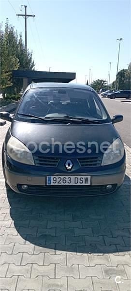 Negro Usado 2005 Renault Scénic II Dynamique Monovolumen | 2100 € (Buen precio) - Imagen 1/4