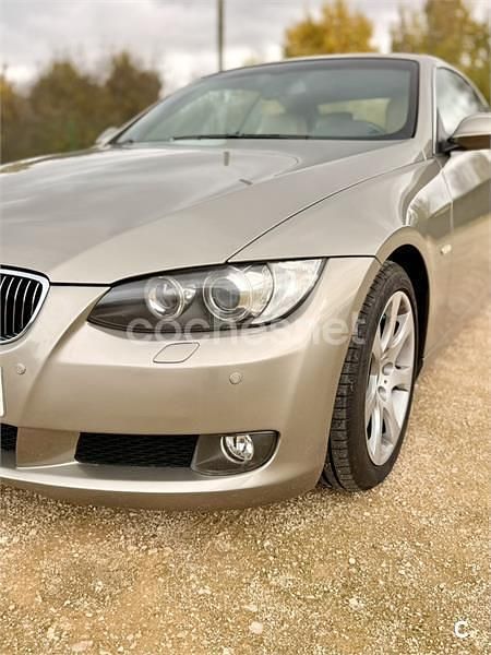 Usado BMW 330 Cabriolet 272 CV (200 kW) 2007 Gris / plata Descapotable