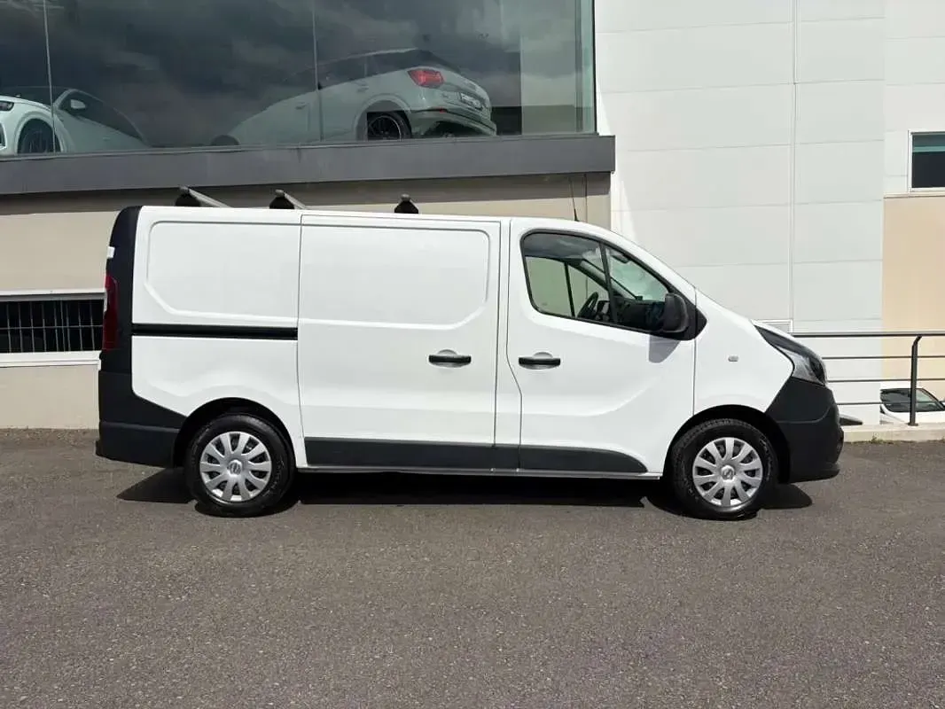 Usado Nissan NV300 Comfort 120 CV (88 kW) 2020 Blanco Van
