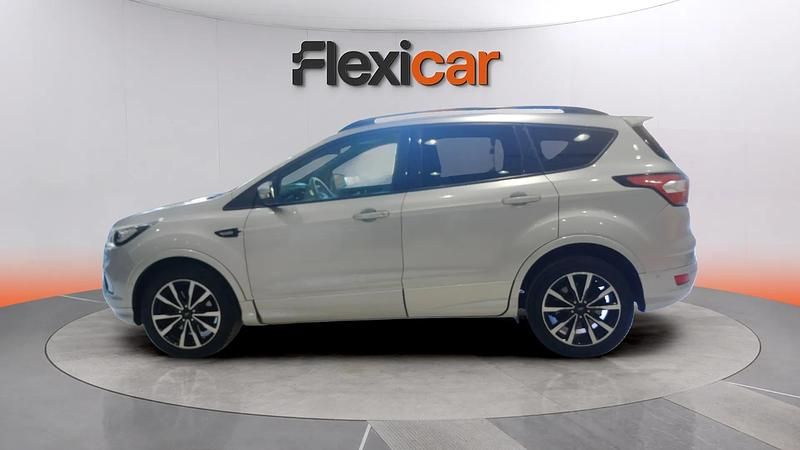Usado Ford Kuga ST-Line 150 CV (110 kW) 2018 Gris SUV