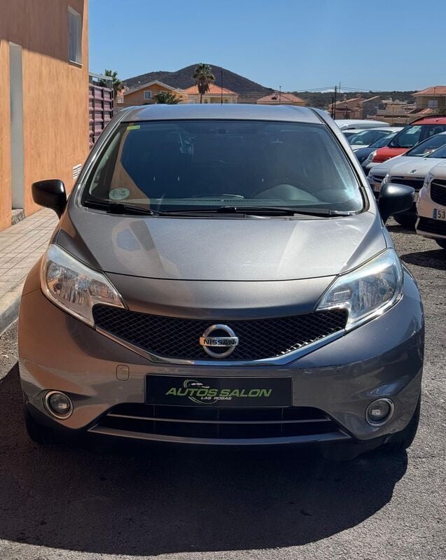 Usado Nissan Note Acenta 80 CV (58 kW) 2014 Gris / plata Monovolumen