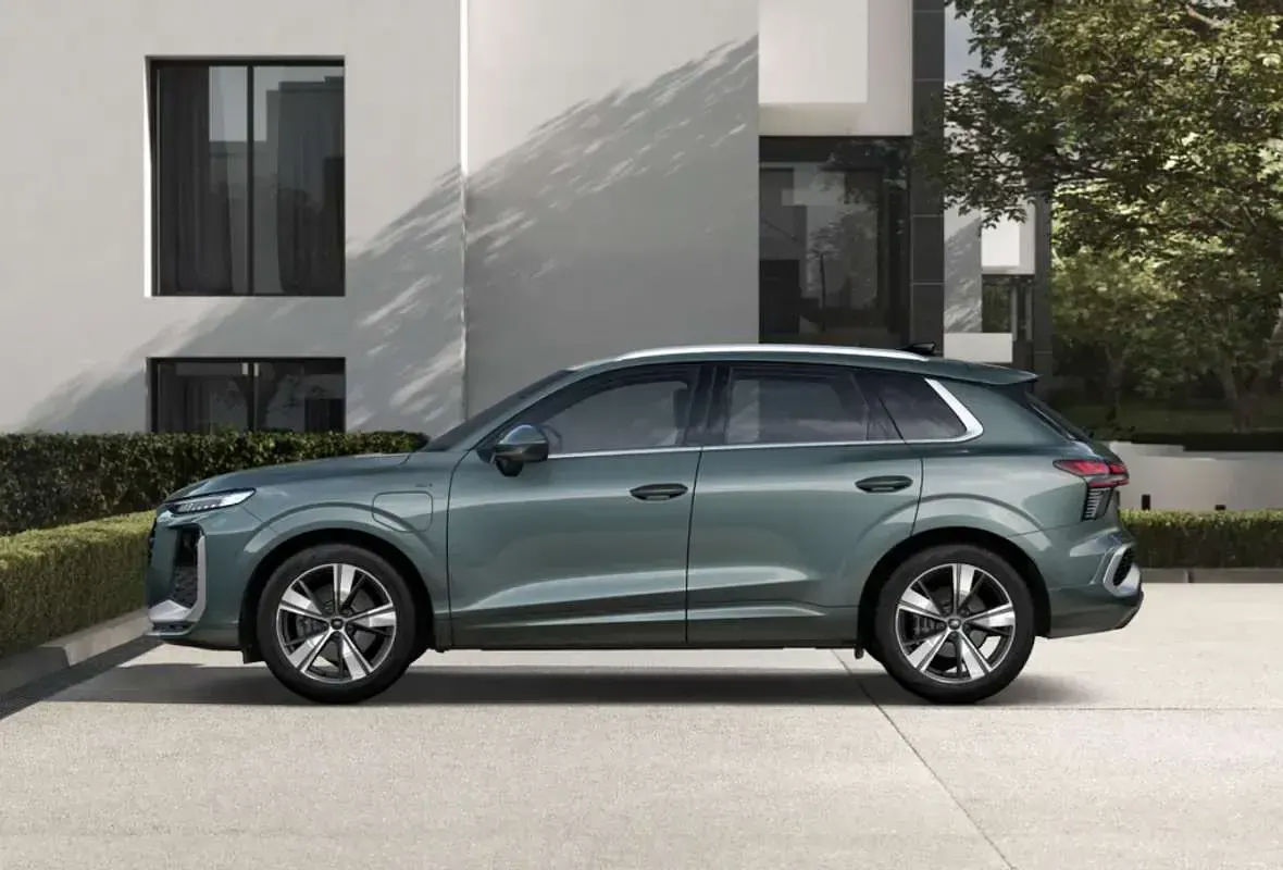 Nuevo Audi Q3 S-Line 272 CV (200 kW) 2026 Verde SUV