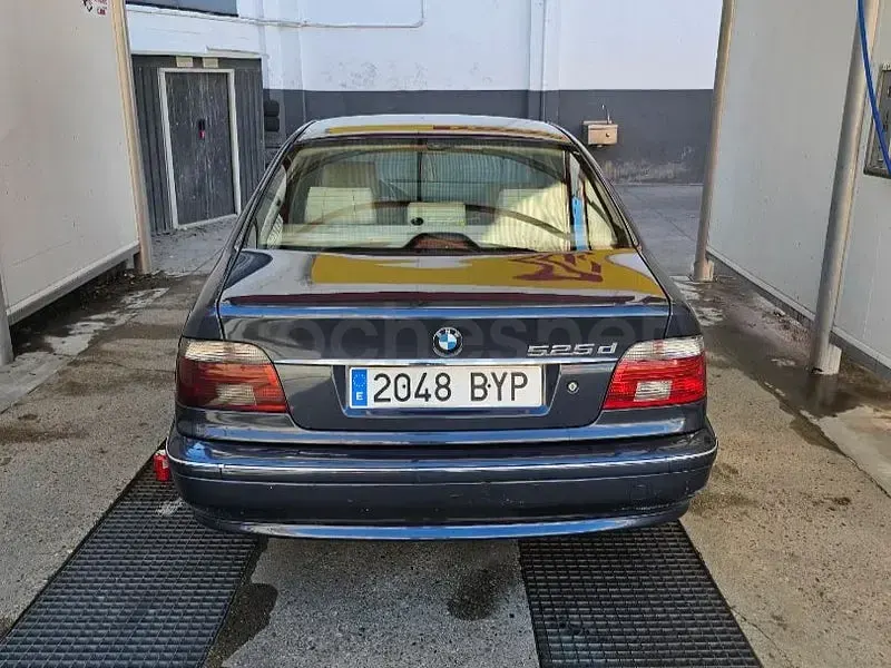 Usado BMW 525 163 CV (119 kW) 2003 Azul Berlina