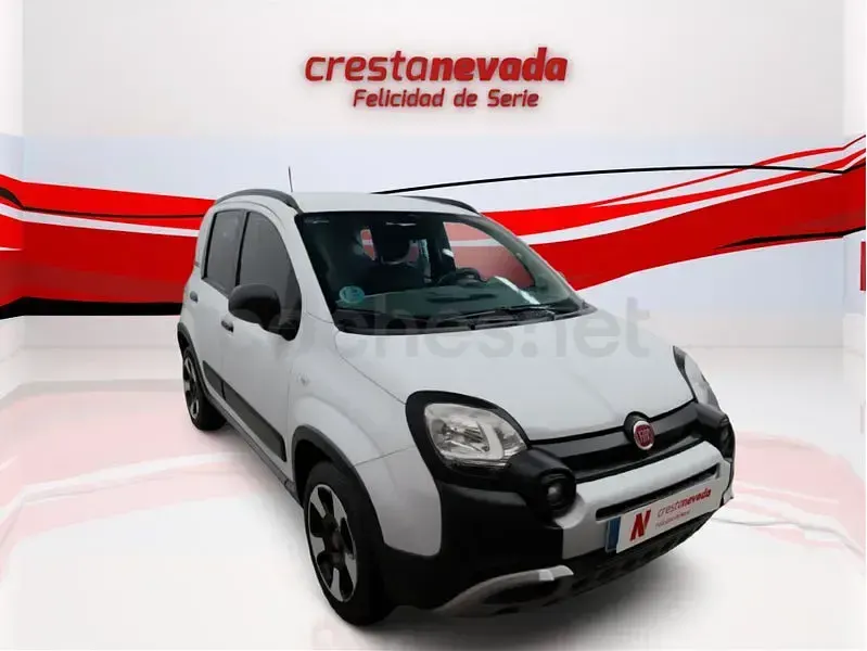 Usado Fiat Panda Cross Cross 70 CV (51 kW) 2022 Gris / plata Utilitario
