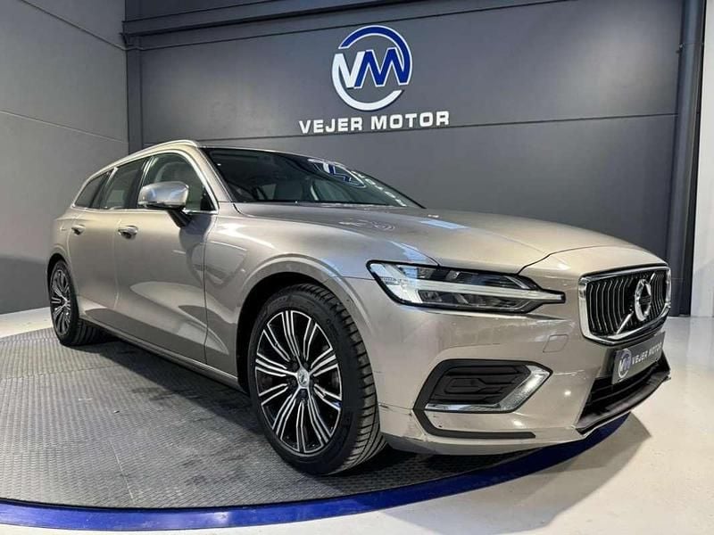 Marrón Usado 2019 Volvo V60 Inscription Familiar | 17.900 € (Precio justo) - Imagen 1/4