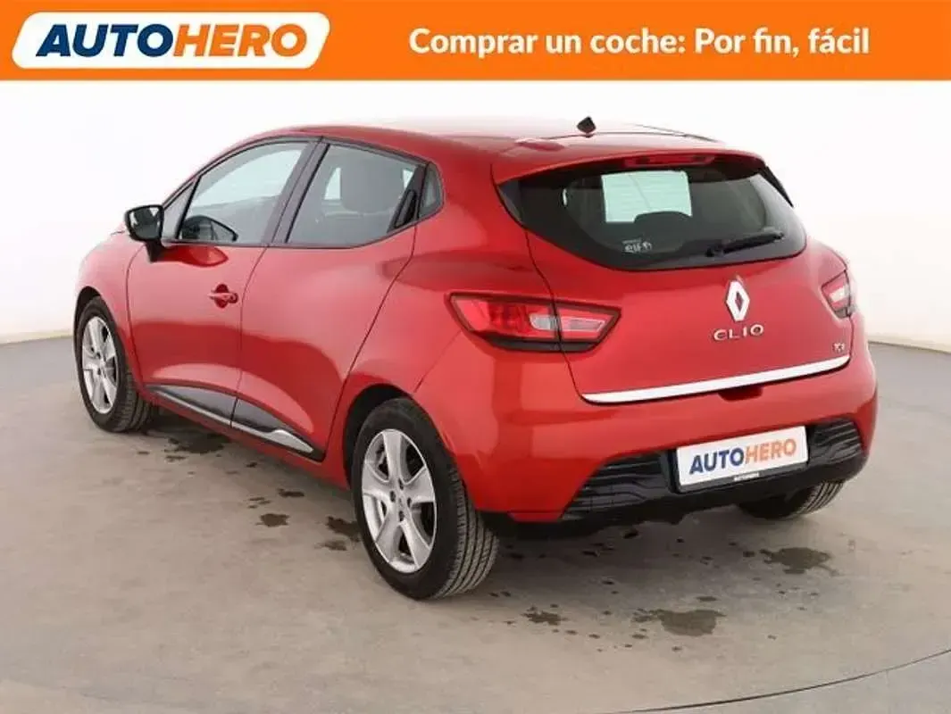 Usado Renault Clio IV Dynamique 90 CV (66 kW) 2014 Rojo Berlina
