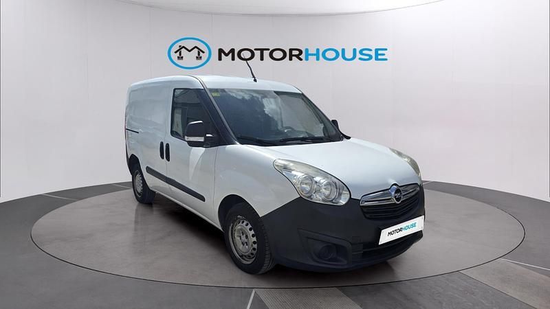 Usado Opel Combo 90 CV (66 kW) 2014 Blanco Monovolumen