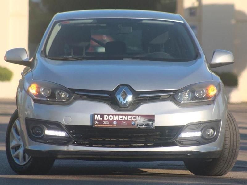 Usado Renault Mégane III LIMITED 115 CV (84 kW) 2015 Gris