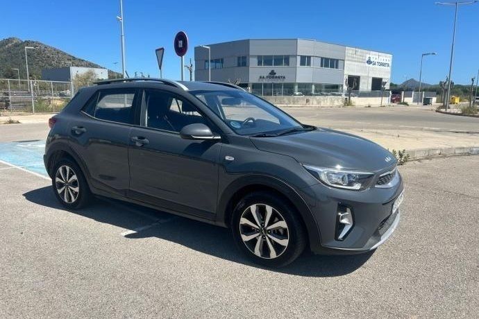 Usado 2022 Kia Stonic SUV | 16.900 € (Precio justo) - Imagen 1/4