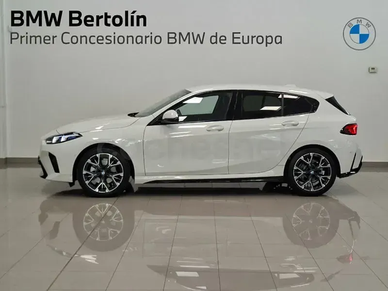 Usado BMW 120 Comfort Edition 163 CV (119 kW) 2025 Blanco Utilitario