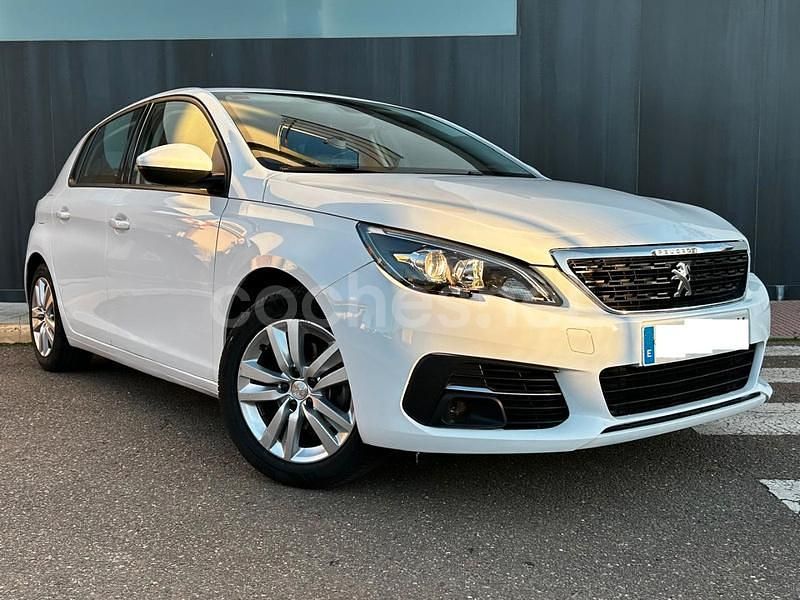 Usado Peugeot 308 Active 131 CV (96 kW) 2021 Blanco Utilitario