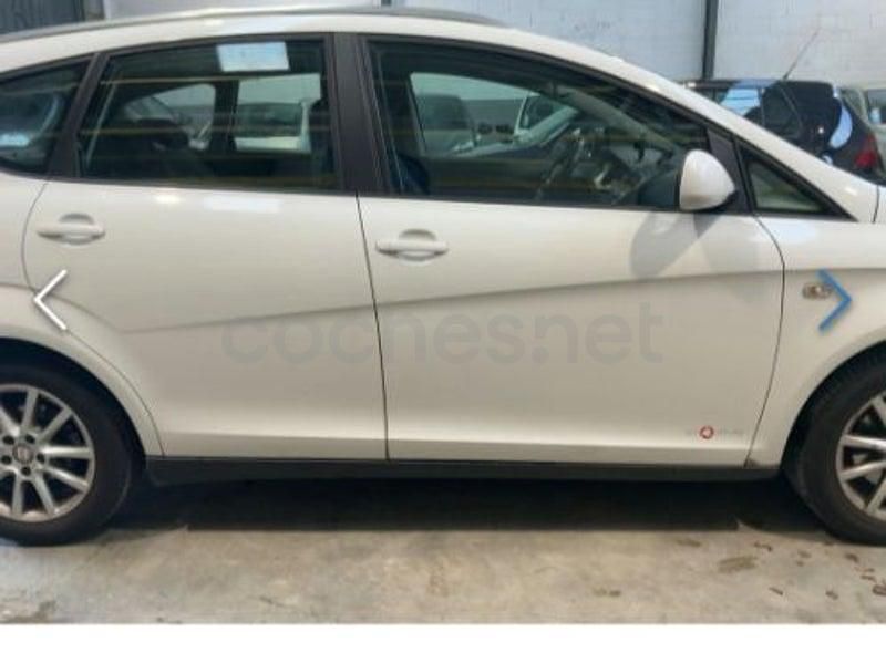 Usado Seat Altea XL I-Tech 140 CV (102 kW) 2014 Blanco Monovolumen