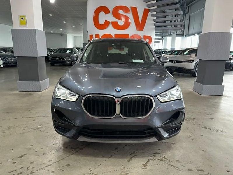 Usado BMW X1 Advantage 220 CV (161 kW) 2022 Gris / plata SUV