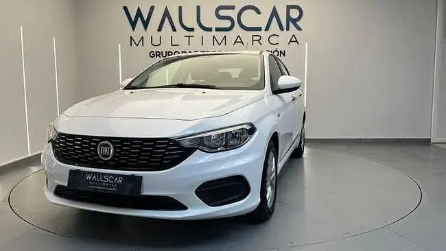 Usado Fiat Tipo Easy 95 HP (69 kW) 2017 Branco Carrinha