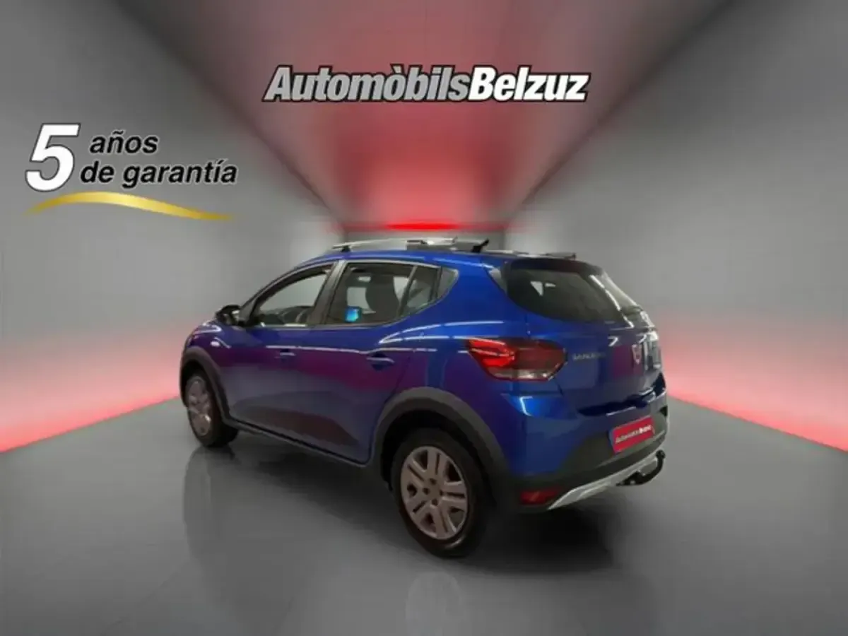 Usado Dacia Sandero Comfort 91 CV (66 kW) 2022 Azul SUV