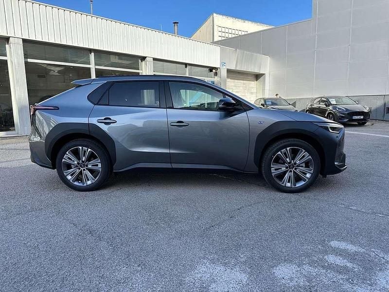 Usado Subaru Solterra 160 kW (218 CV) 2024 Gris SUV