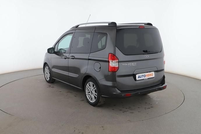 Usado Ford Tourneo Titanium 101 CV (74 kW) 2021