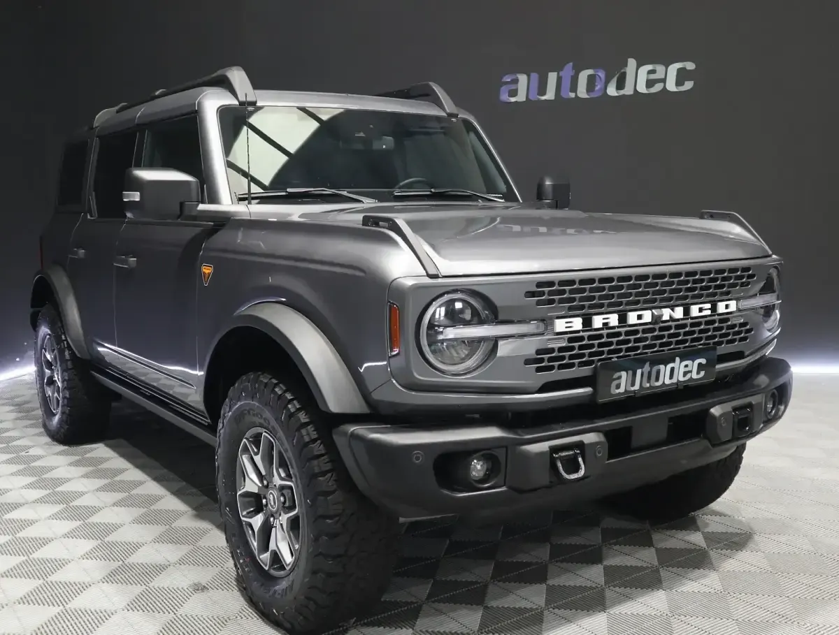 Usado Ford Bronco 335 CV (246 kW) 2024 Gris SUV