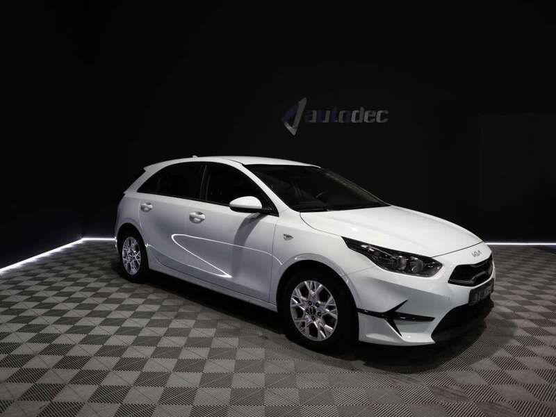 Blanco Usado 2022 Kia Ceed Utilitario | 14.490 € (Super precio) - Imagen 1/4