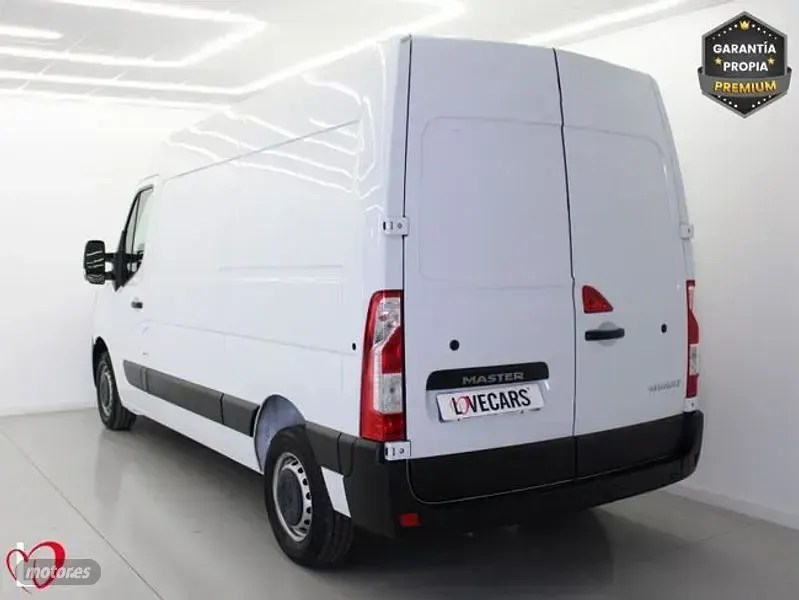 Usado Renault Master 135 CV (99 kW) 2021 Blanco Monovolumen