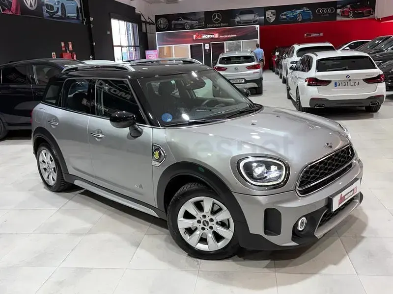 Usado Mini Cooper Countryman 220 CV (161 kW) 2023 Gris / plata SUV