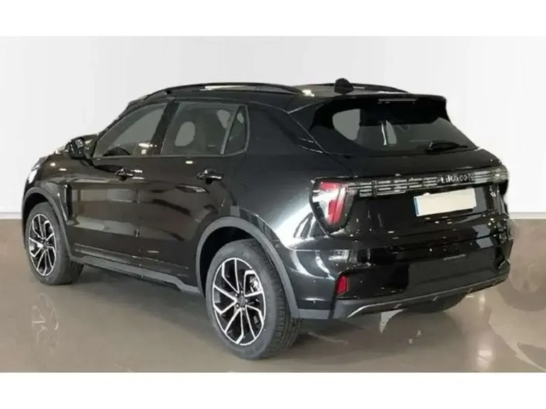 Usado Lynk & Co 01 279 CV (205 kW) 2026 Negro SUV