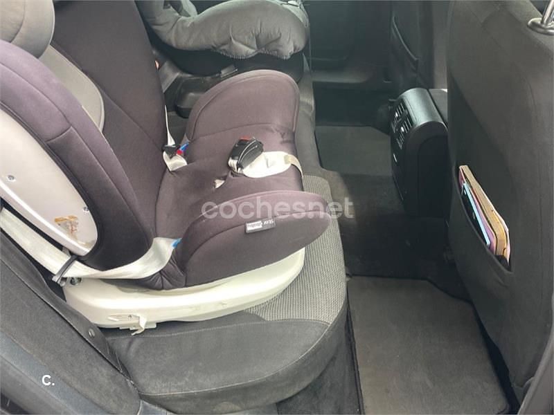 Usado VW Passat Advance 140 CV (102 kW) 2011 Gris / plata Familiar