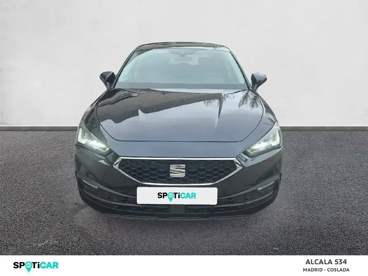 Usado Seat Leon Style 130 CV (95 kW) 2022 Azul Berlina