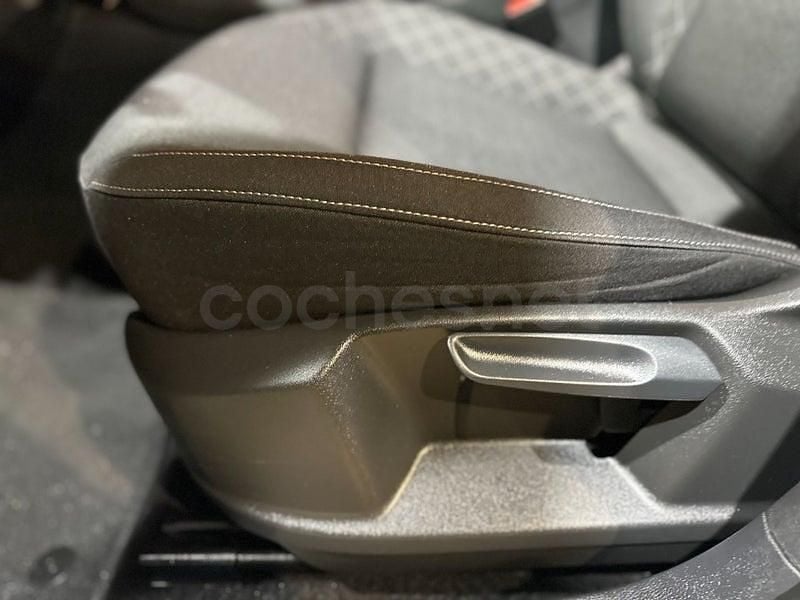 Usado Skoda Karoq Ambition 115 CV (84 kW) 2020 Blanco SUV