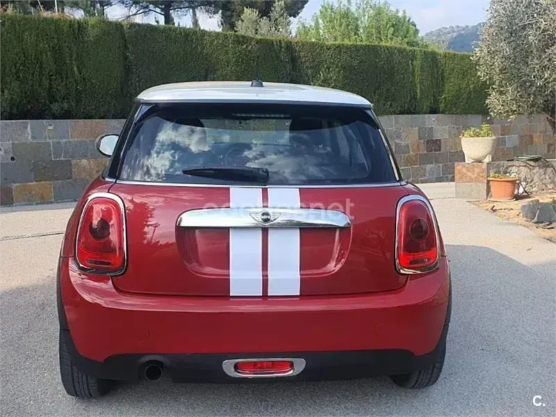 Usado Mini ONE 98 CV (72 kW) 2014 Rojo Utilitario