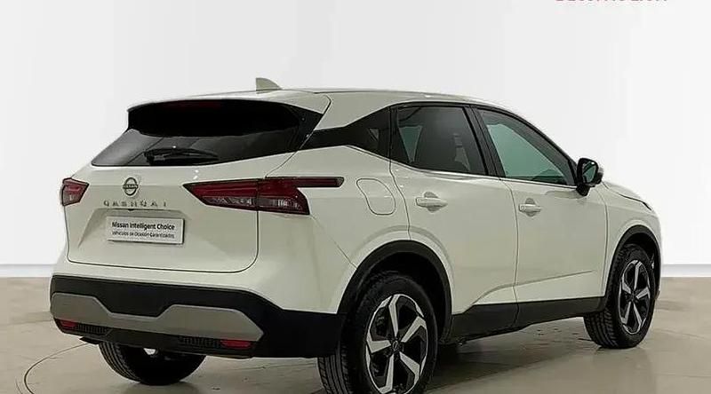 Usado Nissan Qashqai N-Connecta 158 CV (116 kW) 2023 Blanco everest (solido SUV