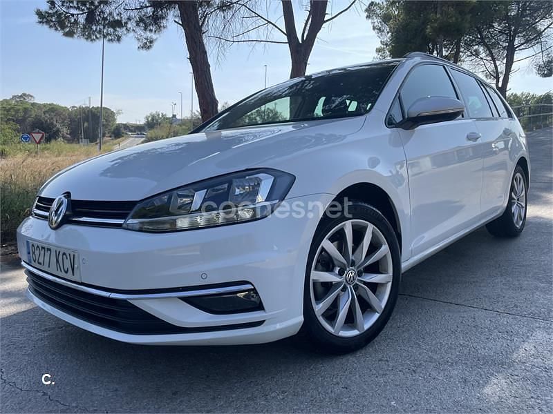 Blanco Usado 2017 VW Golf VII Sportline Familiar | 12.000 € (Precio justo) - Imagen 1/4