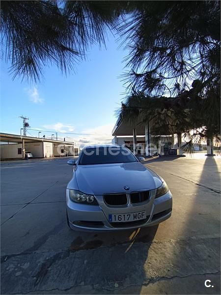 Usado BMW 318 143 CV (105 kW) 2010 Gris / plata Berlina