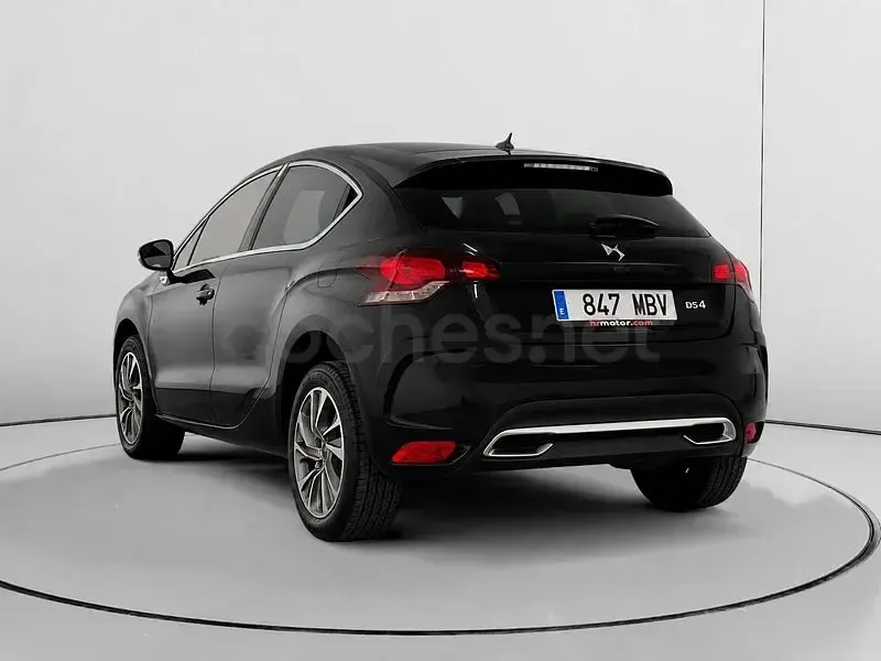 Usado DS Automobiles DS4 Style 180 CV (132 kW) 2015 Negro Berlina