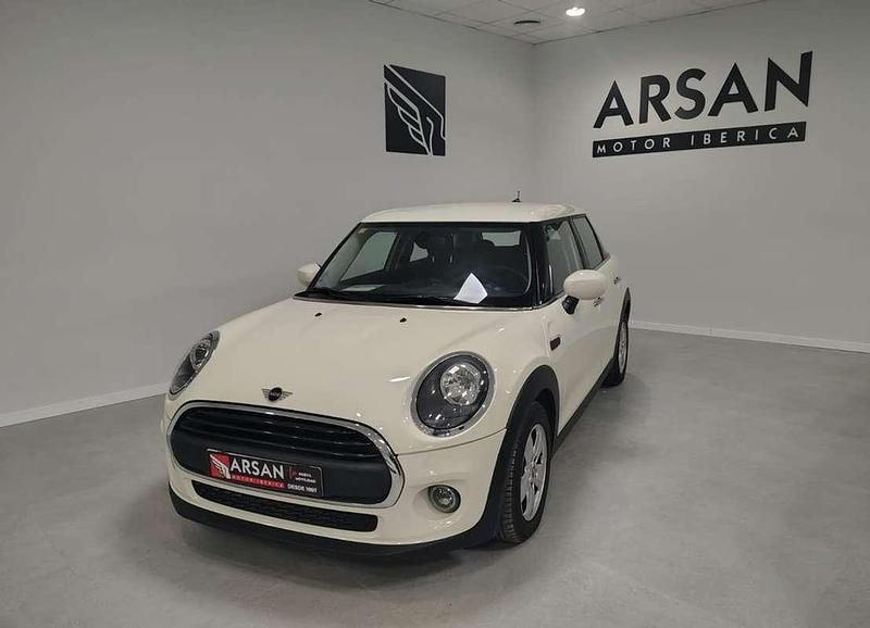 Usado Mini ONE 102 CV (75 kW) 2020 Blanco Utilitario