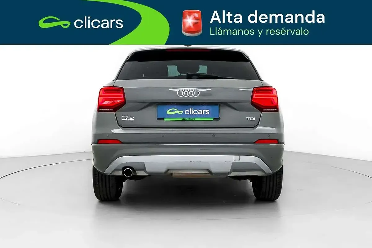 Usado Audi Q2 Sport 116 CV (85 kW) 2018 Gris SUV
