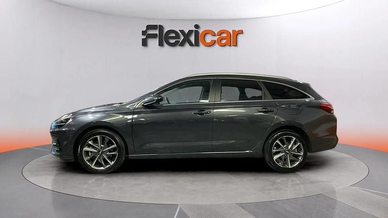 Usado Hyundai i30 101 CV (74 kW) 2024 Gris Familiar