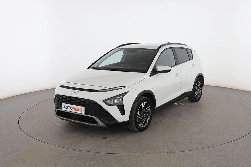 Blanco Usado 2022 Hyundai Bayon SUV | 16.299 € (Un poco caro) - Imagen 1/3