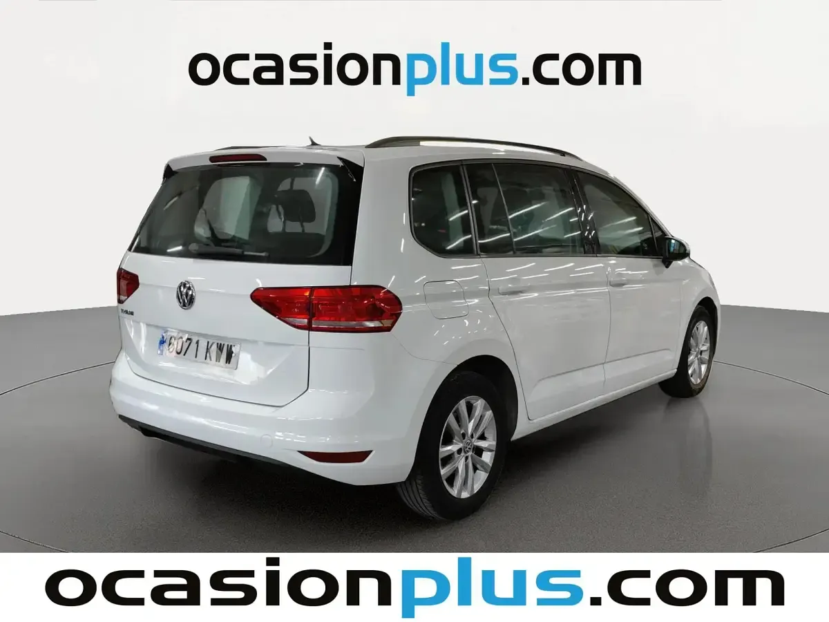 Usado VW Touran Business 116 CV (85 kW) 2019 Blanco Monovolumen