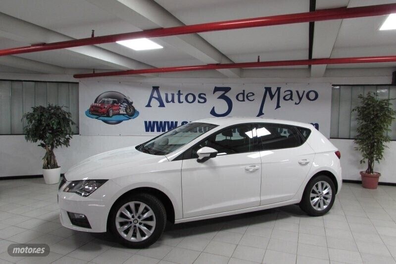 Usado Seat Leon Style 115 CV (84 kW) 2018 Blanco Berlina