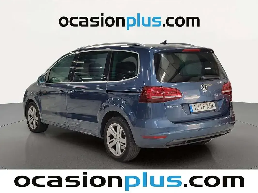 Usado VW Sharan Advance 150 CV (110 kW) 2017 Azul Monovolumen