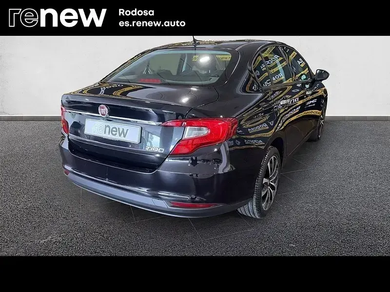 Usado Fiat Tipo Lounge 95 CV (69 kW) 2018 Negro Berlina